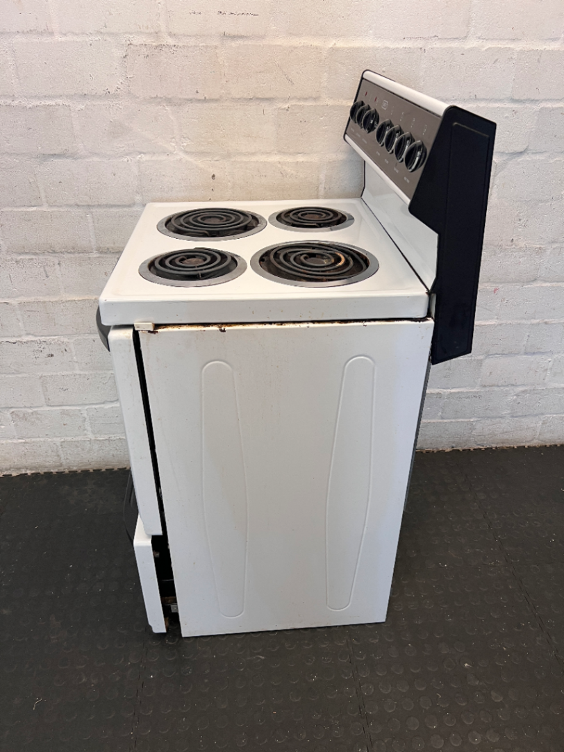 Defy Kitchenaire Six Twenty Electric Stove — One Plate Not Working and Rusted Coils - 2ndhandwarehouse.com