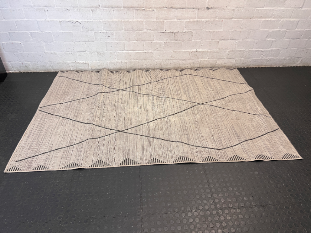 Geometric Diamond Pattern Area Rug — Used - Fair Condition - 2ndhandwarehouse.com