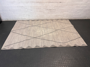 Geometric Diamond Pattern Area Rug — Used - Fair Condition - 2ndhandwarehouse.com