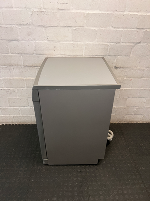 Bosch Freestanding Dishwasher in Metallic Grey — Good Working Order