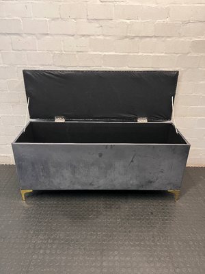 Tufted Grey Velvet Storage Ottoman with Gold Feet