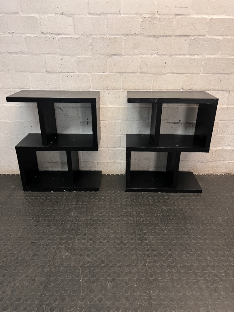 Geometric S-Shaped Shelving Unit in Black