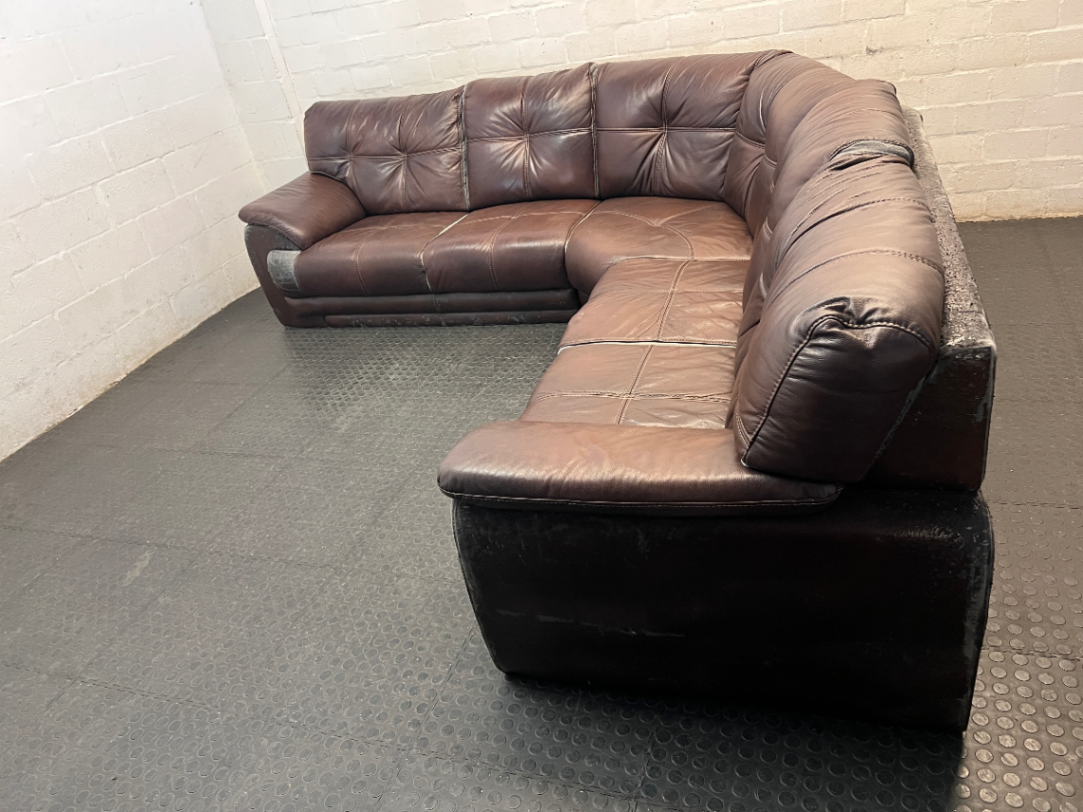 Large L-Shape Sectional Corner Couch in Chocolate Brown
