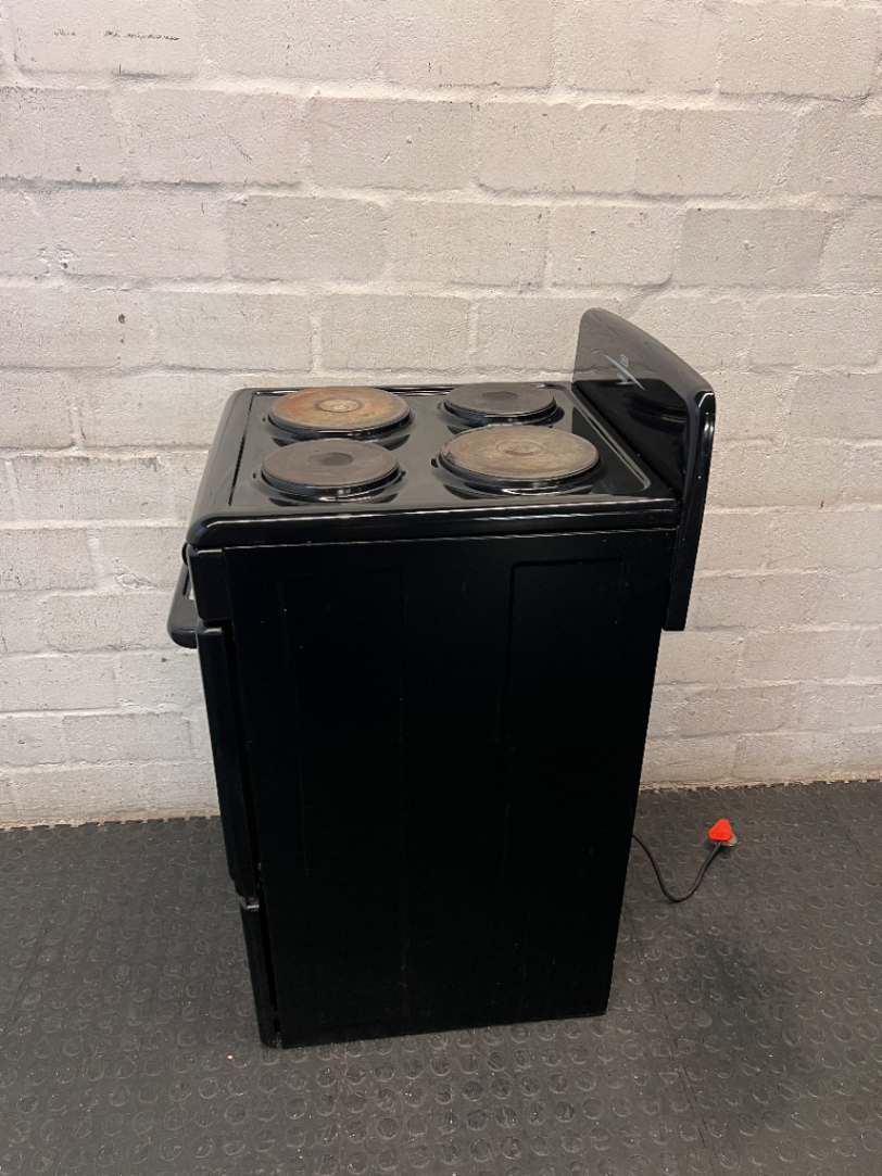 Defy 4-Plate Compact Freestanding Black Stove — Good Working Order