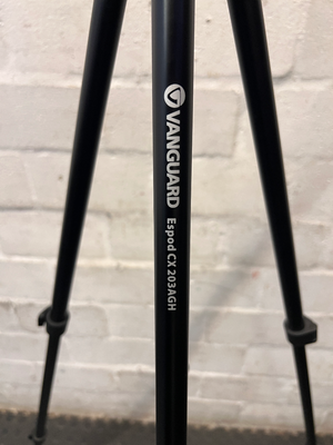 Vanguard Tripod with Pistol Grip Handle — Good Working Order