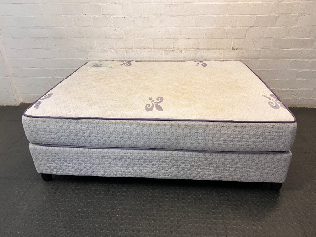 Queen Size Base Set with Fleur-de-lis Accents — Visible Surface Staining and Use