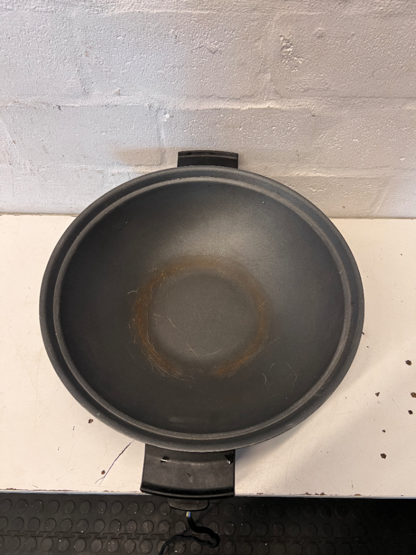 Sunbeam Electric Wok - Fair Condition (Worn Coating & Tape on Cord) - 2ndhandwarehouse.com