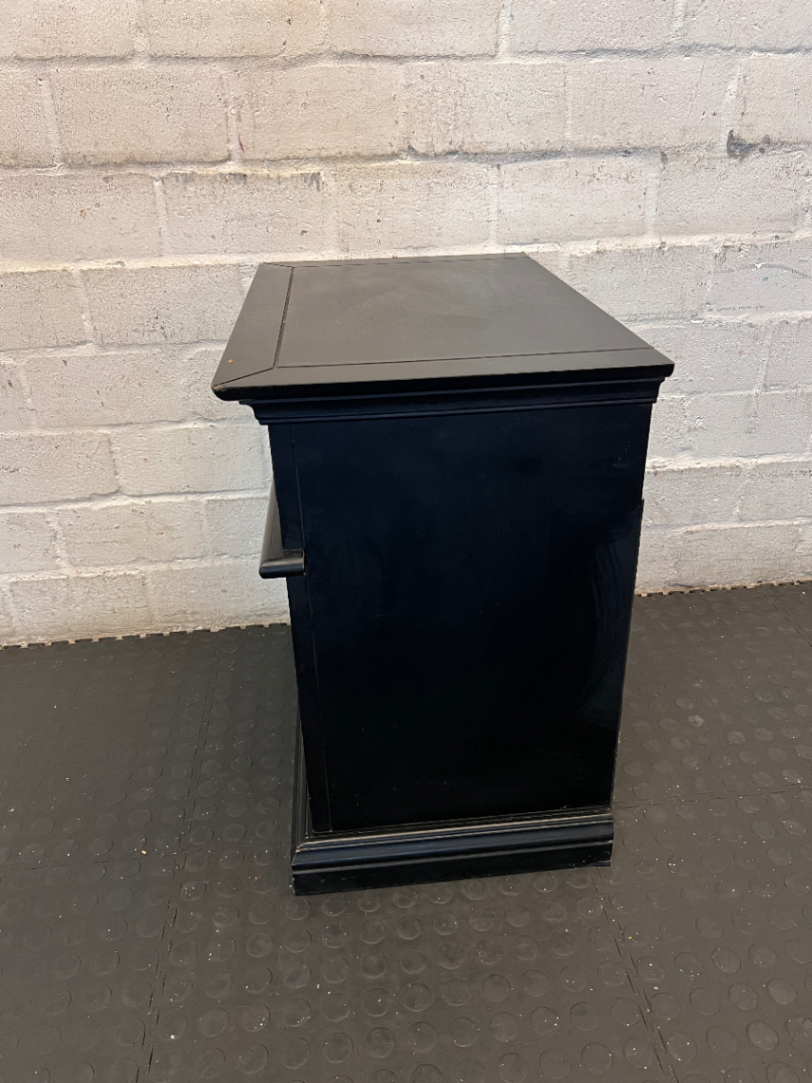 Pair of Black Lattice-Door Bedside Tables - Minor Edge Wear - 2ndhandwarehouse.com