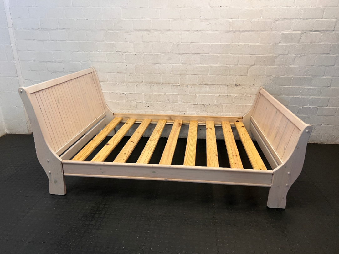 White-Wash Wooden Double Bed Frame with Slats - Fair Condition - 2ndhandwarehouse.com
