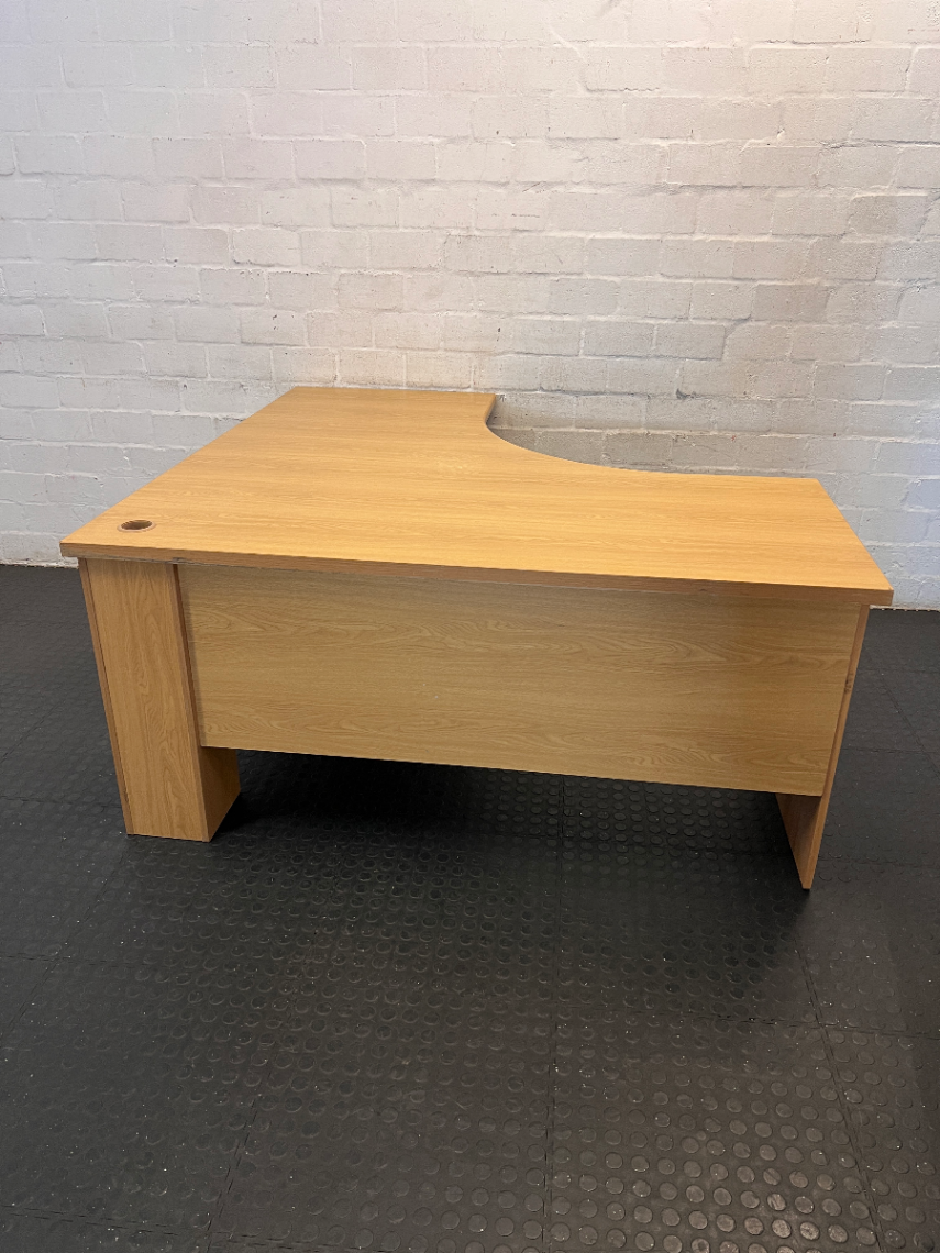 L-Shape Corner Office Desk in Oak Finish - 2ndhandwarehouse.com