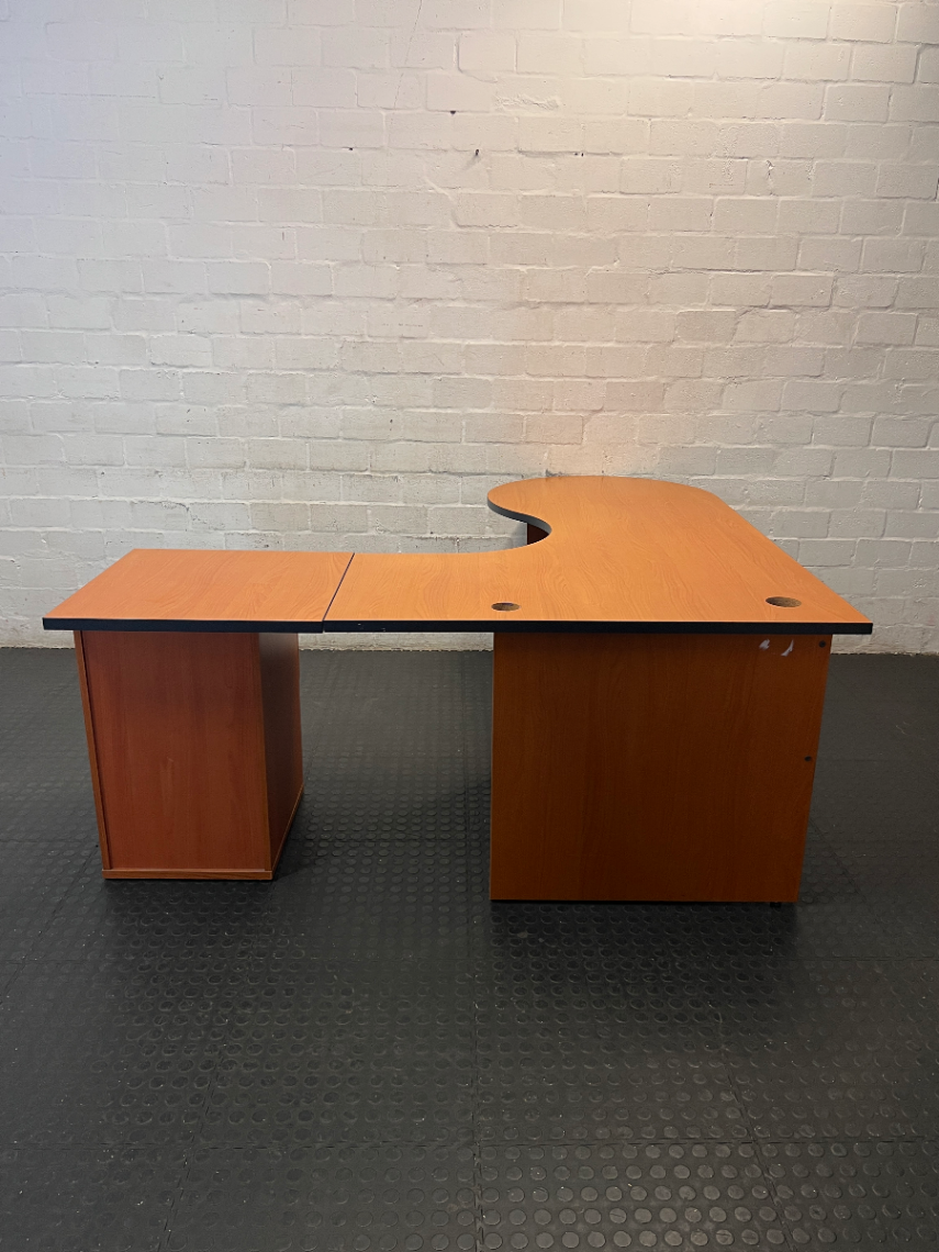 Cherry Wood Finish L-Shaped Desk with Drawers — Missing Drawer Connectors and Panel S - 2ndhandwarehouse.com