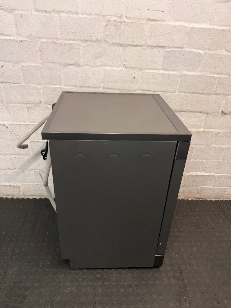 Defy Freestanding Dishwasher in Metallic Grey — Good Working Order - 2ndhandwarehouse.com