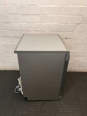 Bosch Freestanding Dishwasher in Metallic Grey — Good Working Order