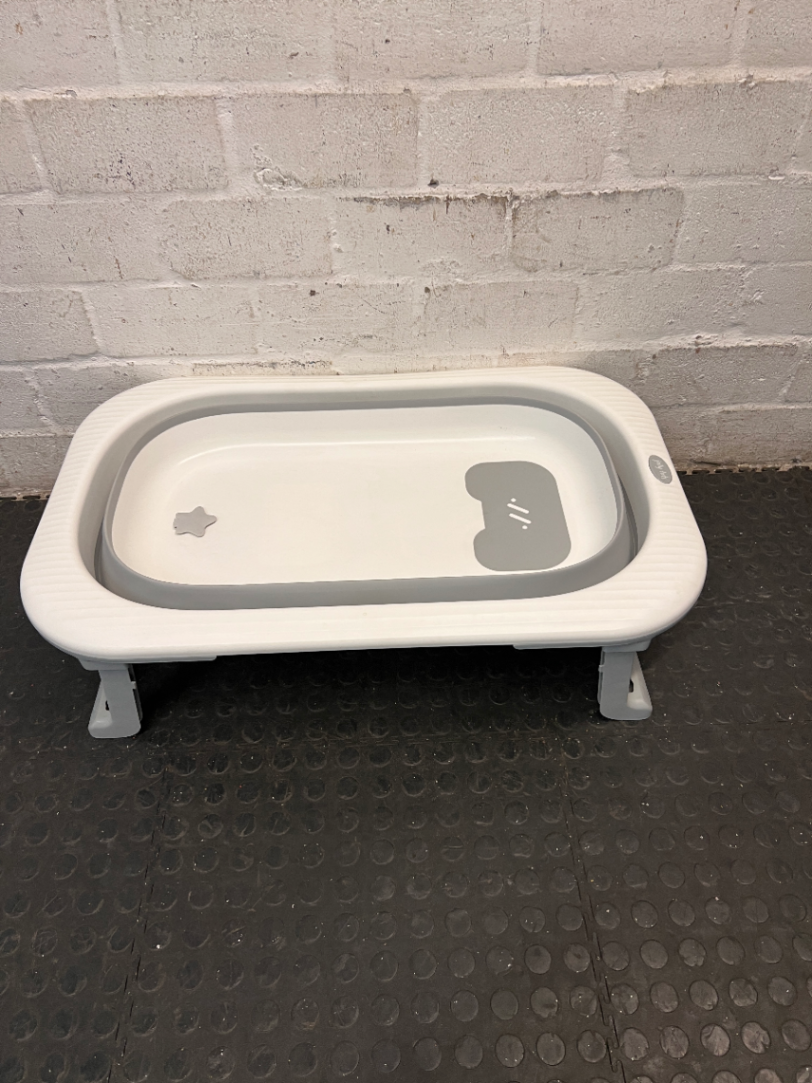 Collapsible Foldable Baby Bath Tub — Good Working Order