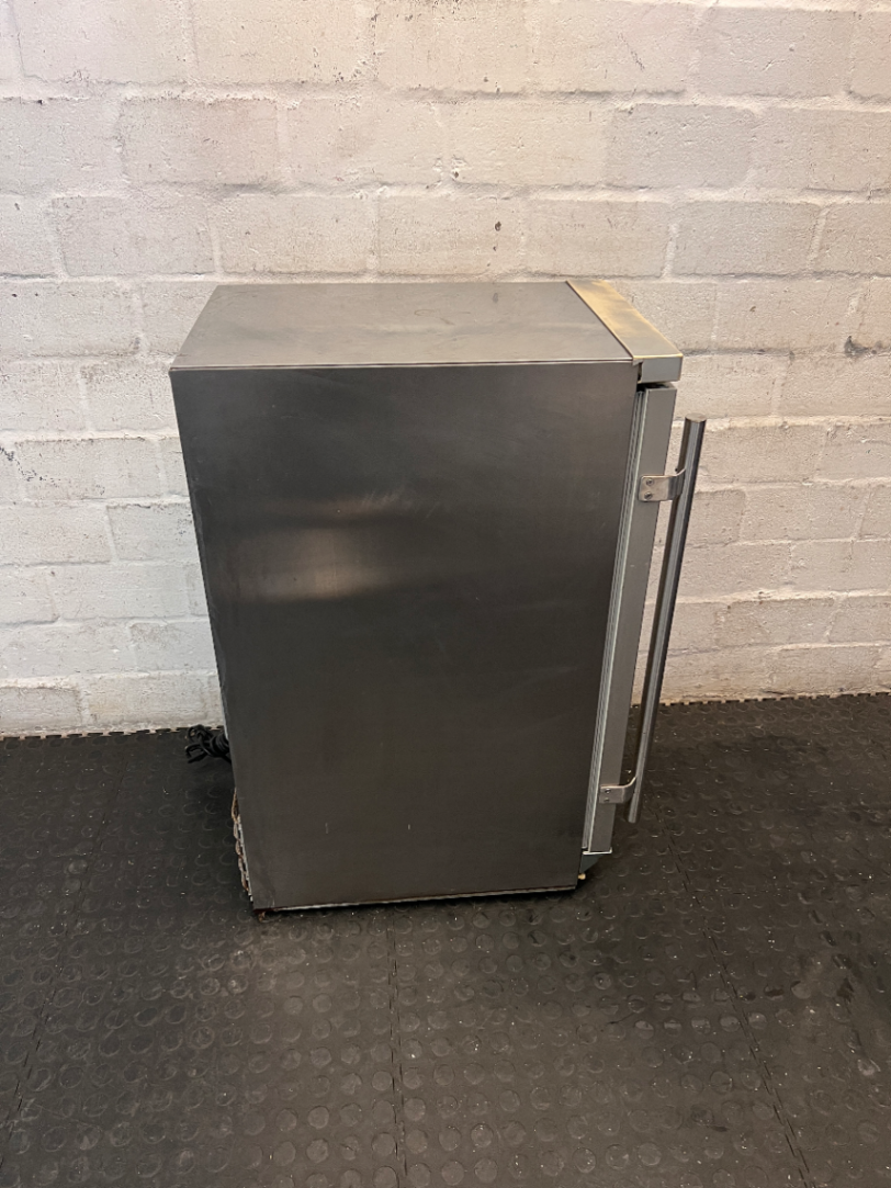 Defy Silver Glass Door Beverage Cooler — Not Powering On; Dirty Interior
