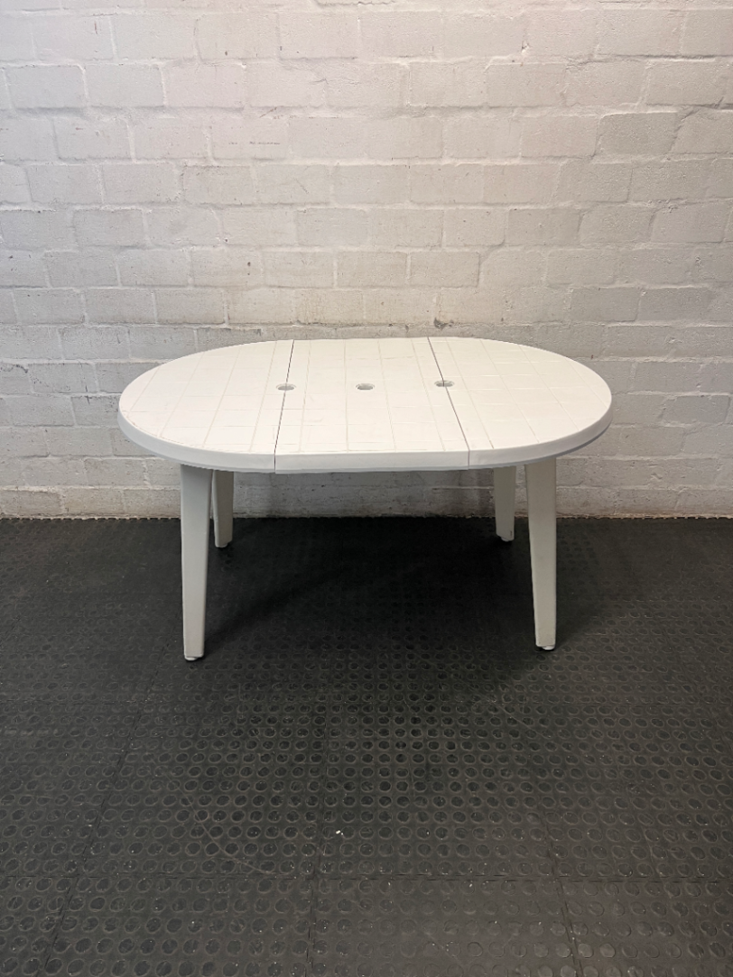 Classic White Oval Plastic Outdoor Table