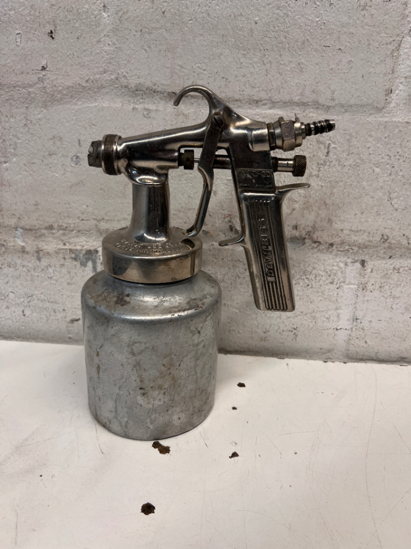 DeVilbiss Metal Pneumatic Spray Gun with Canister — Well Used Condition