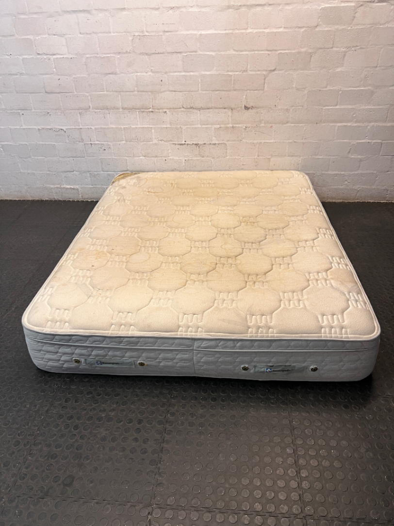 Sealy Posturepedic Crown Jewel Bamboo Queen Mattress — Surface Discolouration