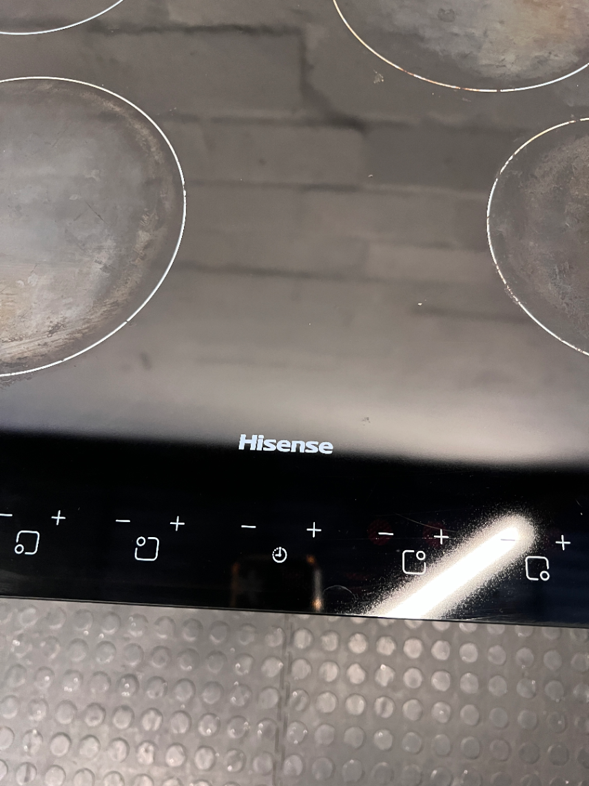 Hisense 4-Plate Touch Control Ceramic Hob — Good Working Order with Surface Grime