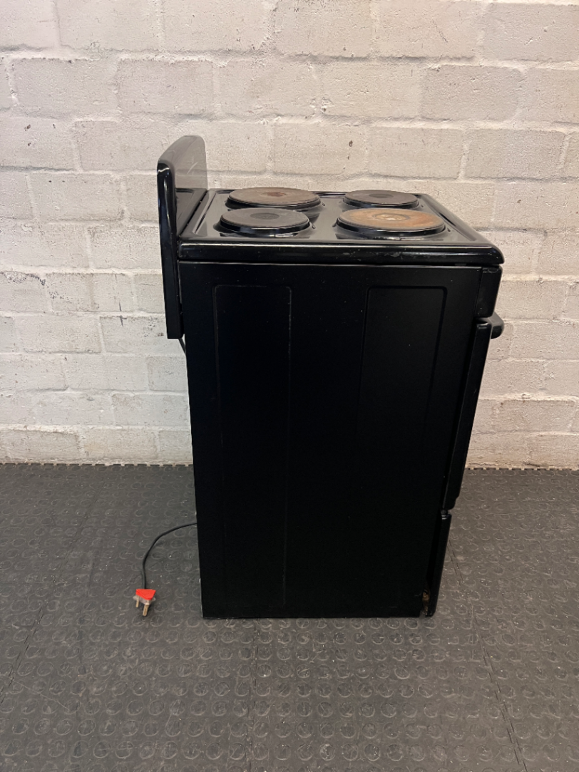 Defy 4-Plate Compact Freestanding Black Stove — Good Working Order
