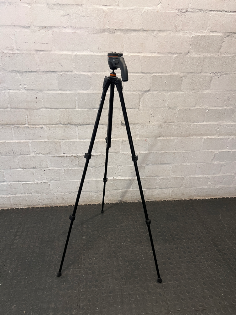 Vanguard Tripod with Pistol Grip Handle — Good Working Order