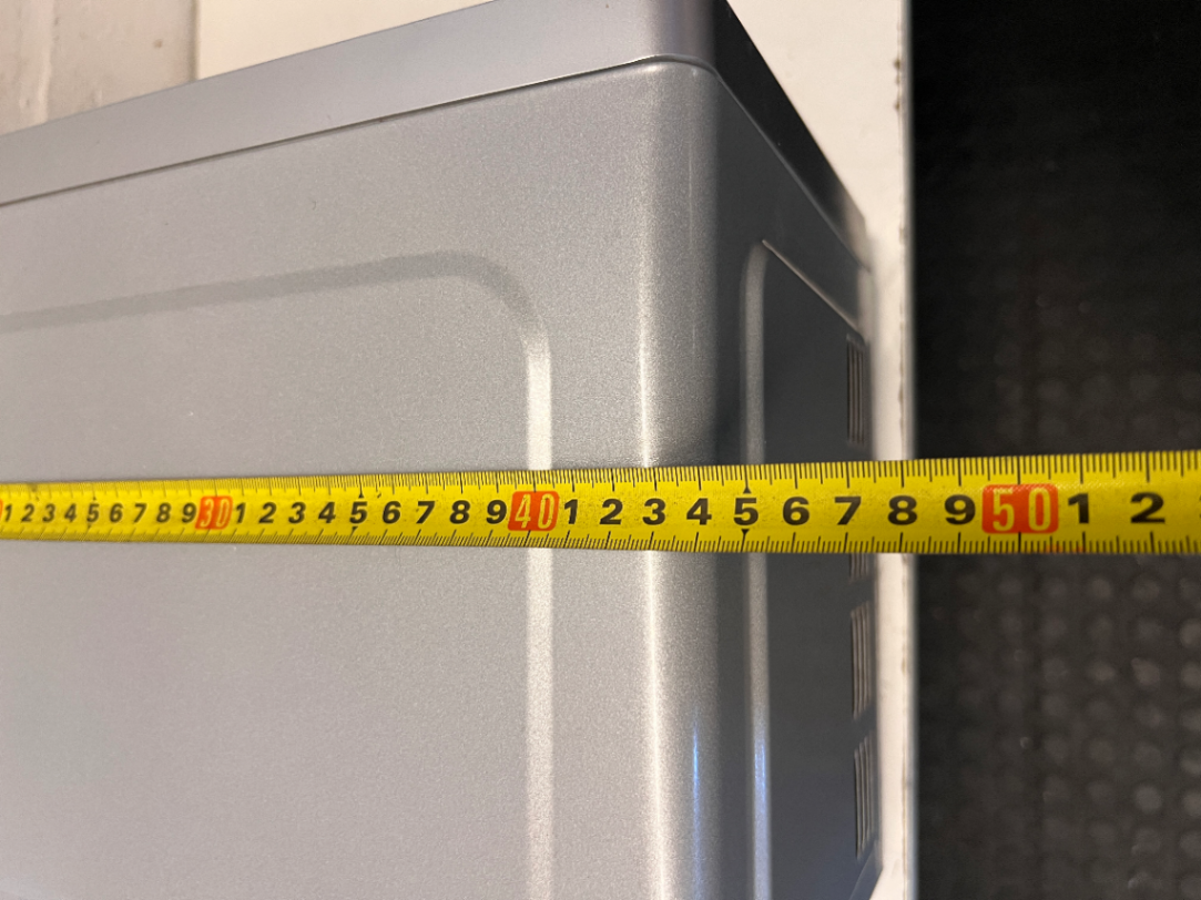 Safeway 20L Microwave - Good Condition with Minor Rear Dent - 2ndhandwarehouse.com