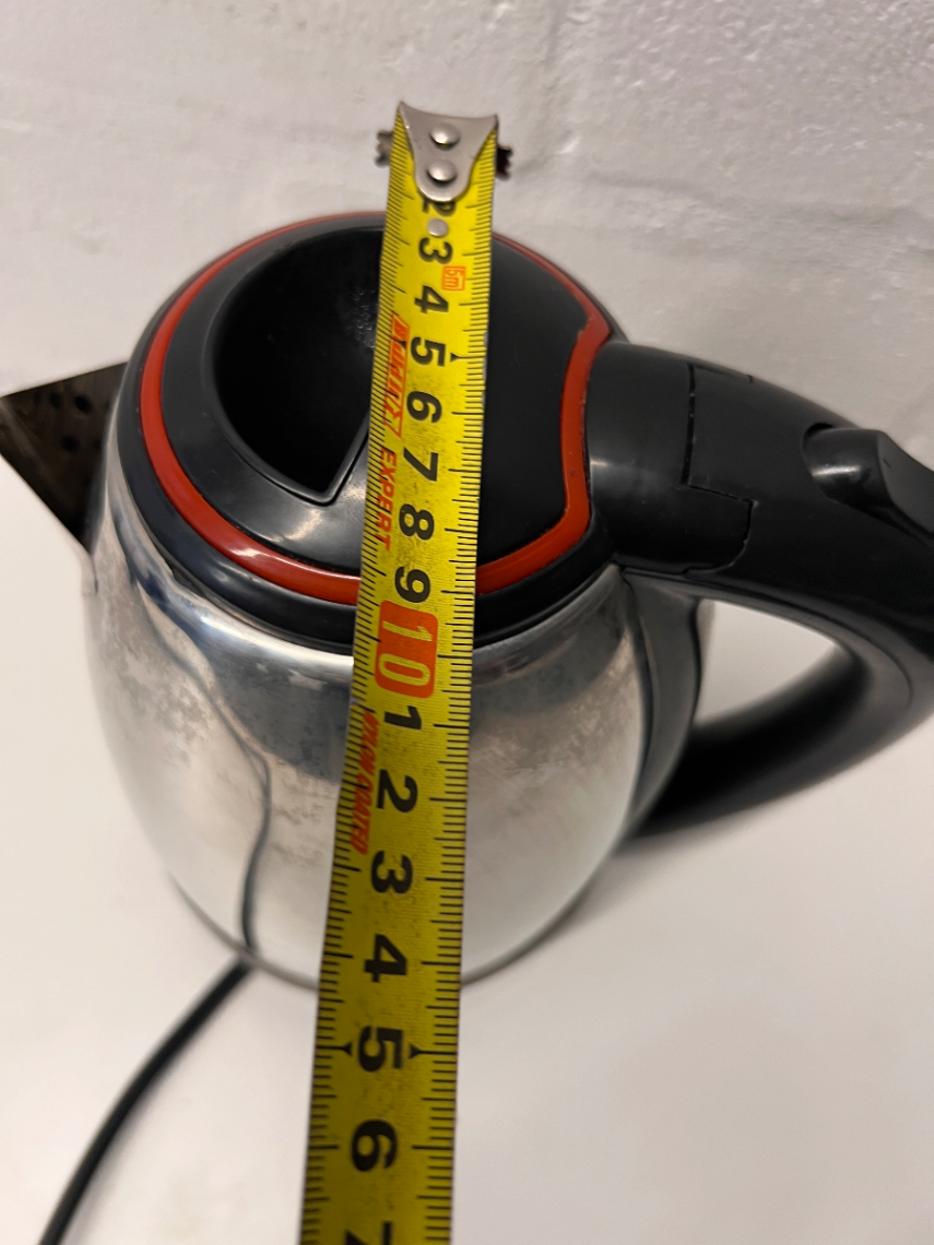 Stainless Steel Cordless Electric Kettle — Good Working Order - 2ndhandwarehouse.com