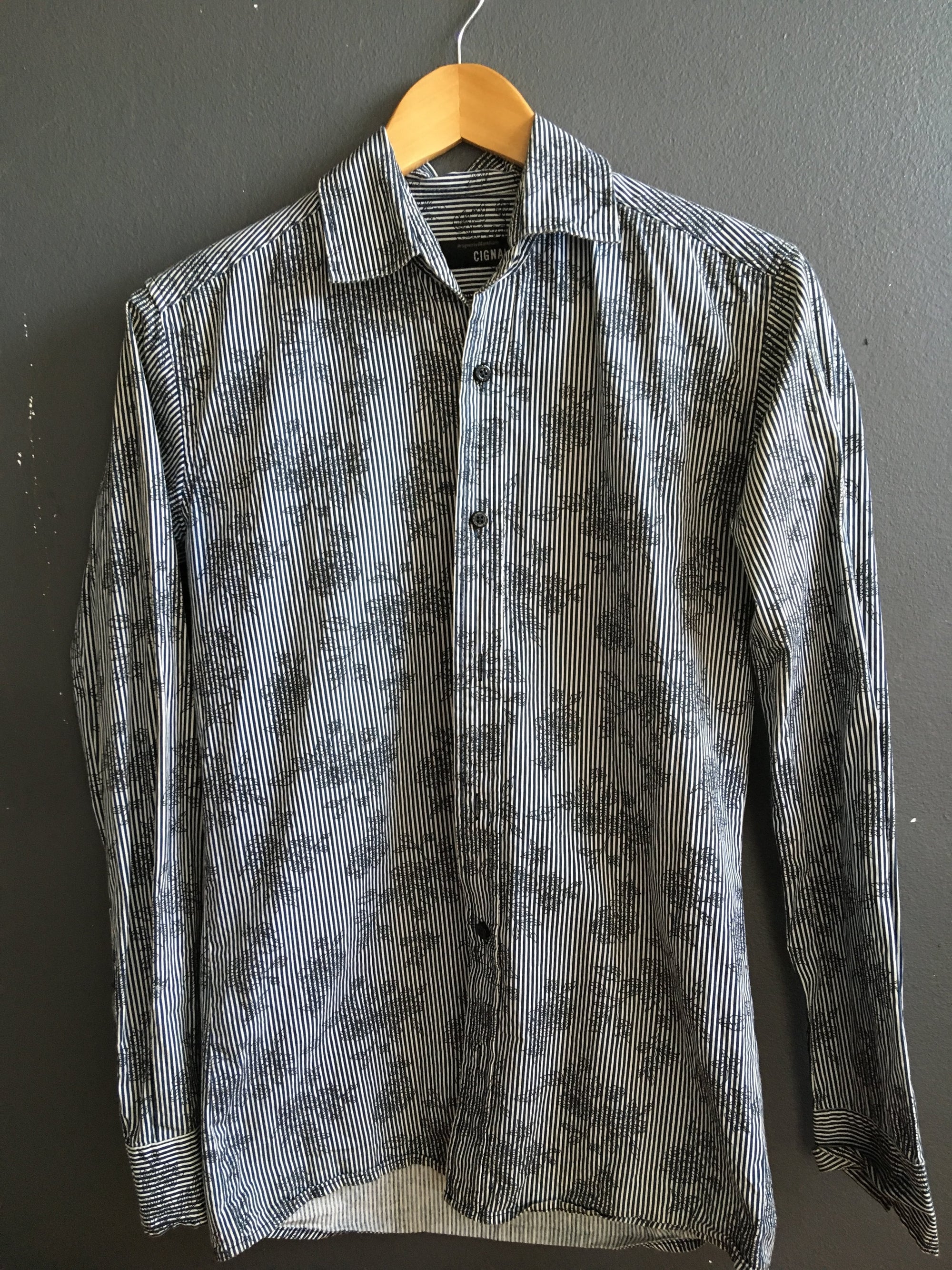 Cignal Stripe Floral Button Up Shirt - S - 2ndhandwarehouse.com