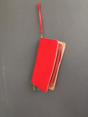 Red Clutch - 2ndhandwarehouse.com