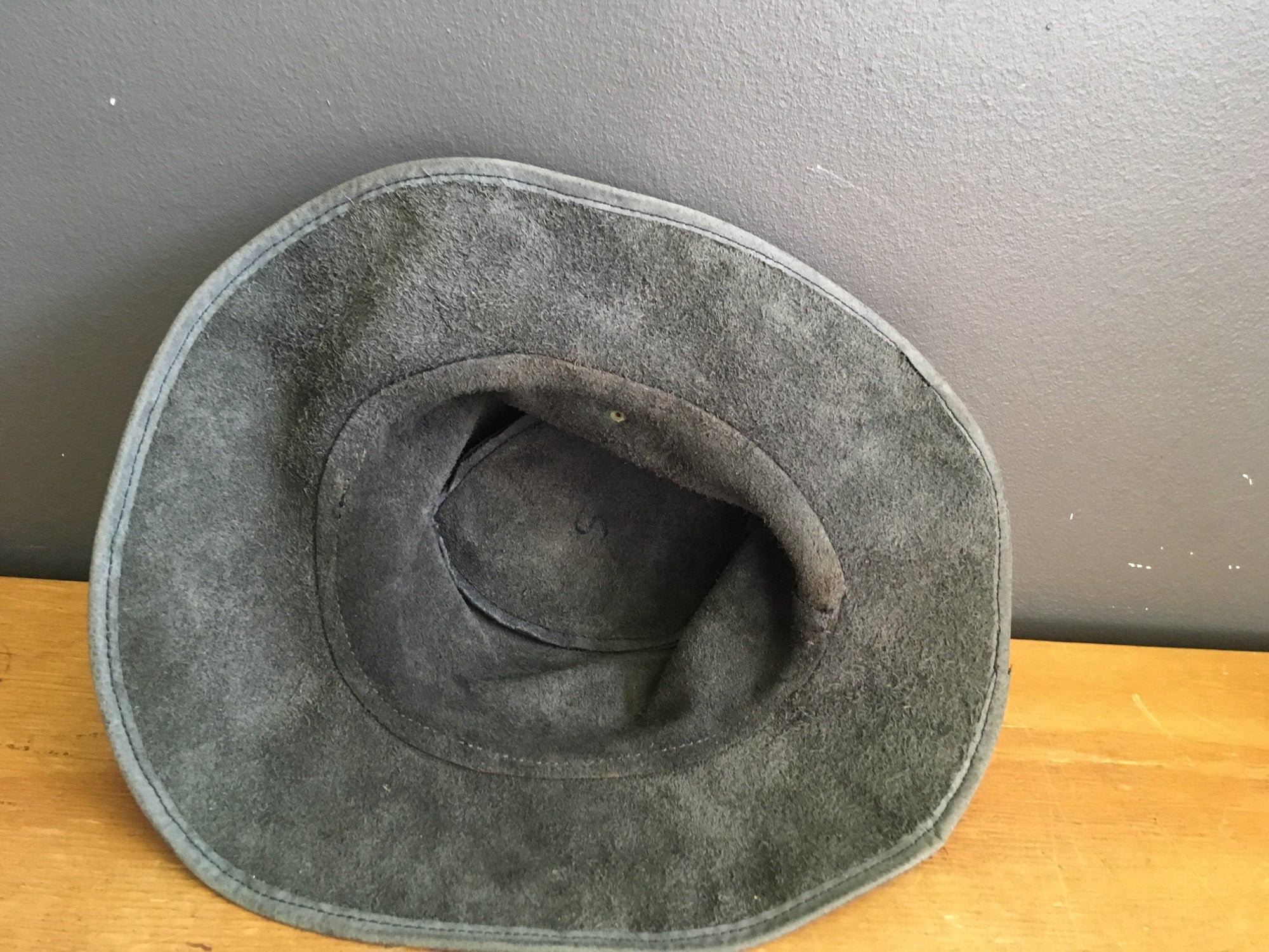 Leather Hat - 2ndhandwarehouse.com