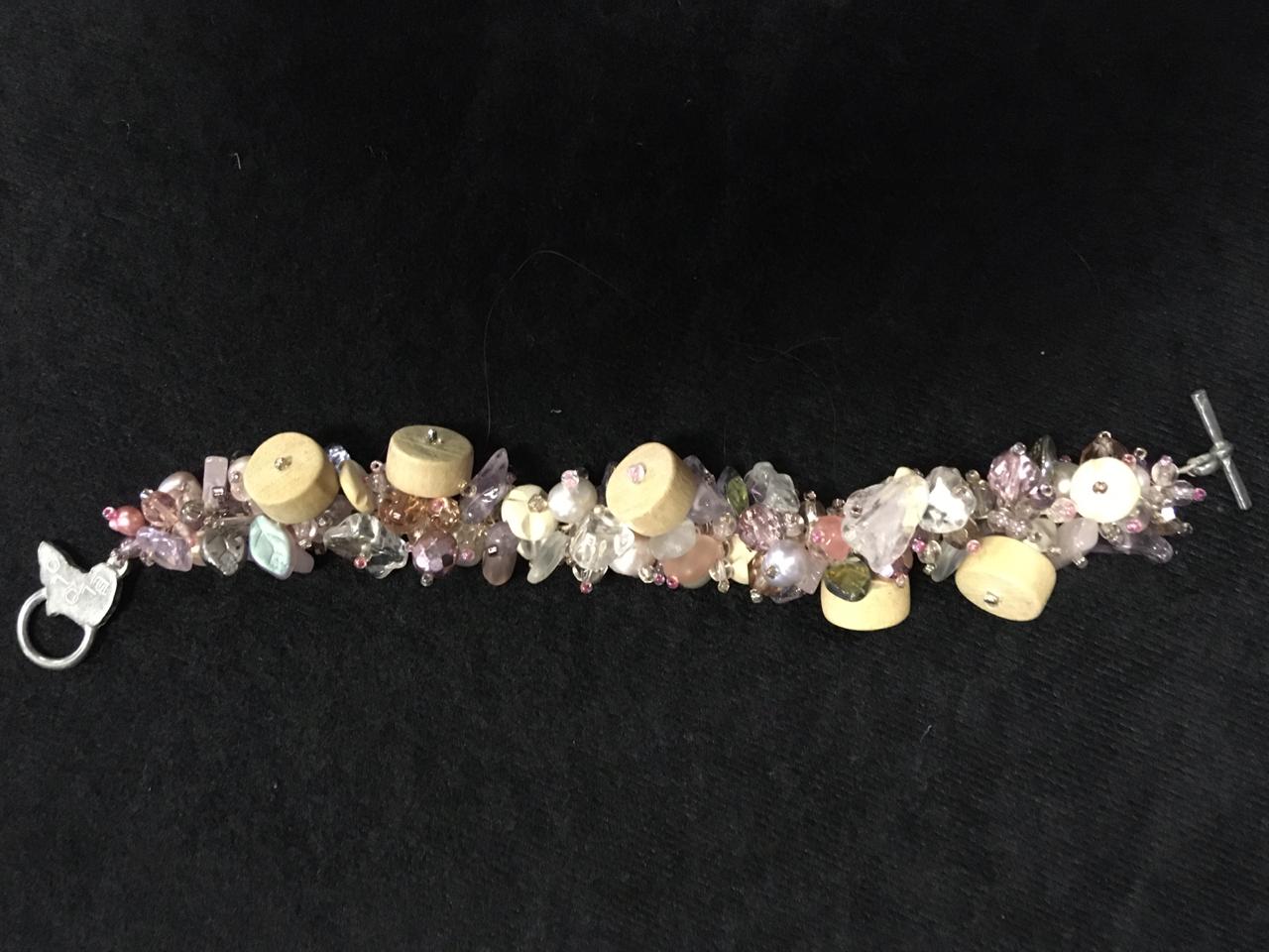 Pink Beaded Bracelet - 2ndhandwarehouse.com