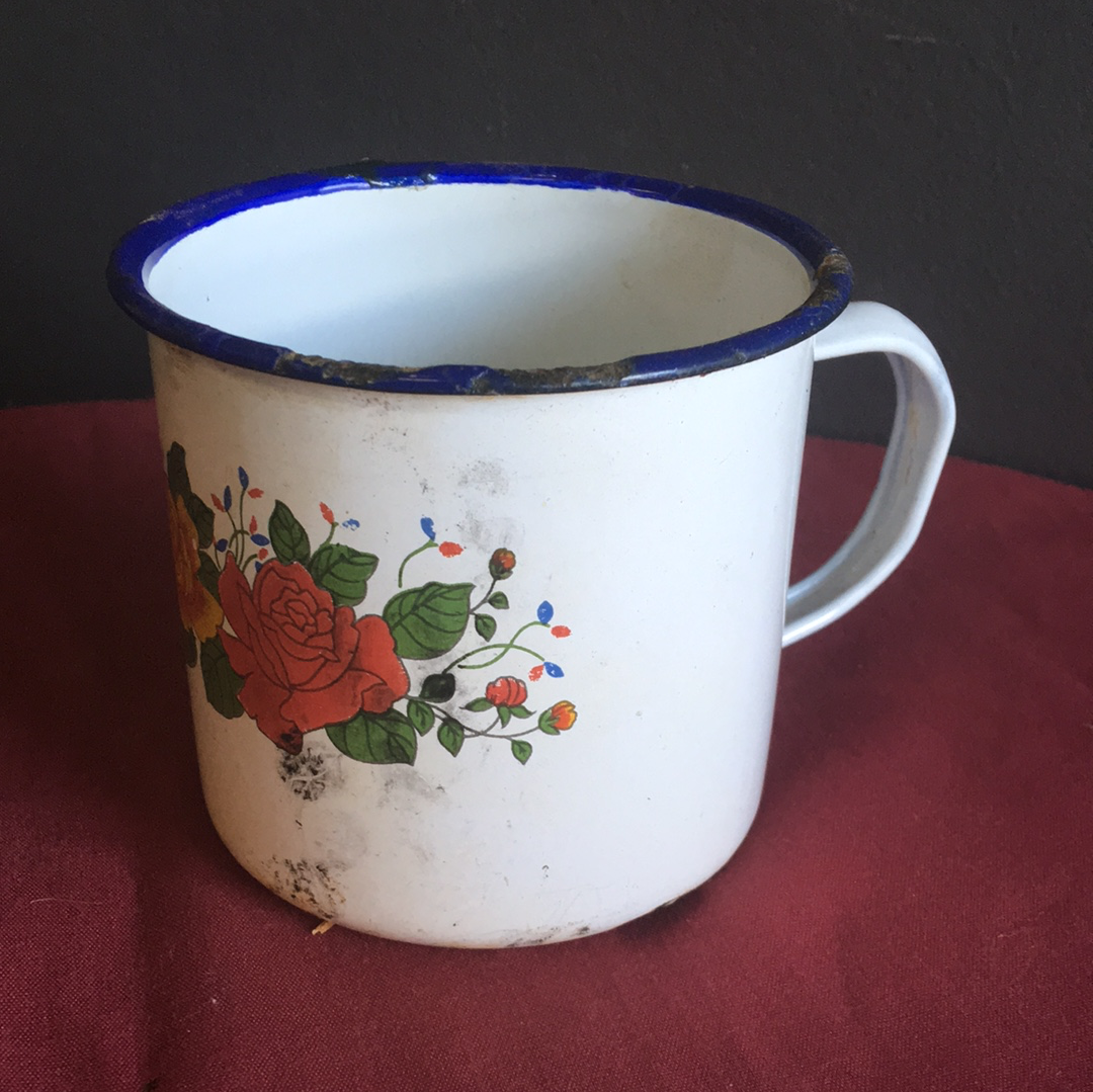 White cup with flowers - 2ndhandwarehouse.com