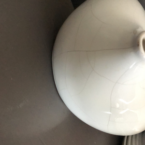 White teapot with brown line - 2ndhandwarehouse.com