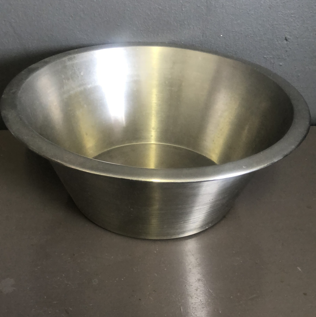 Silver  round basin - 2ndhandwarehouse.com