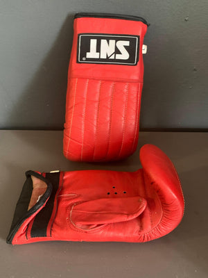 Boxing Gloves in Large - 2ndhandwarehouse.com