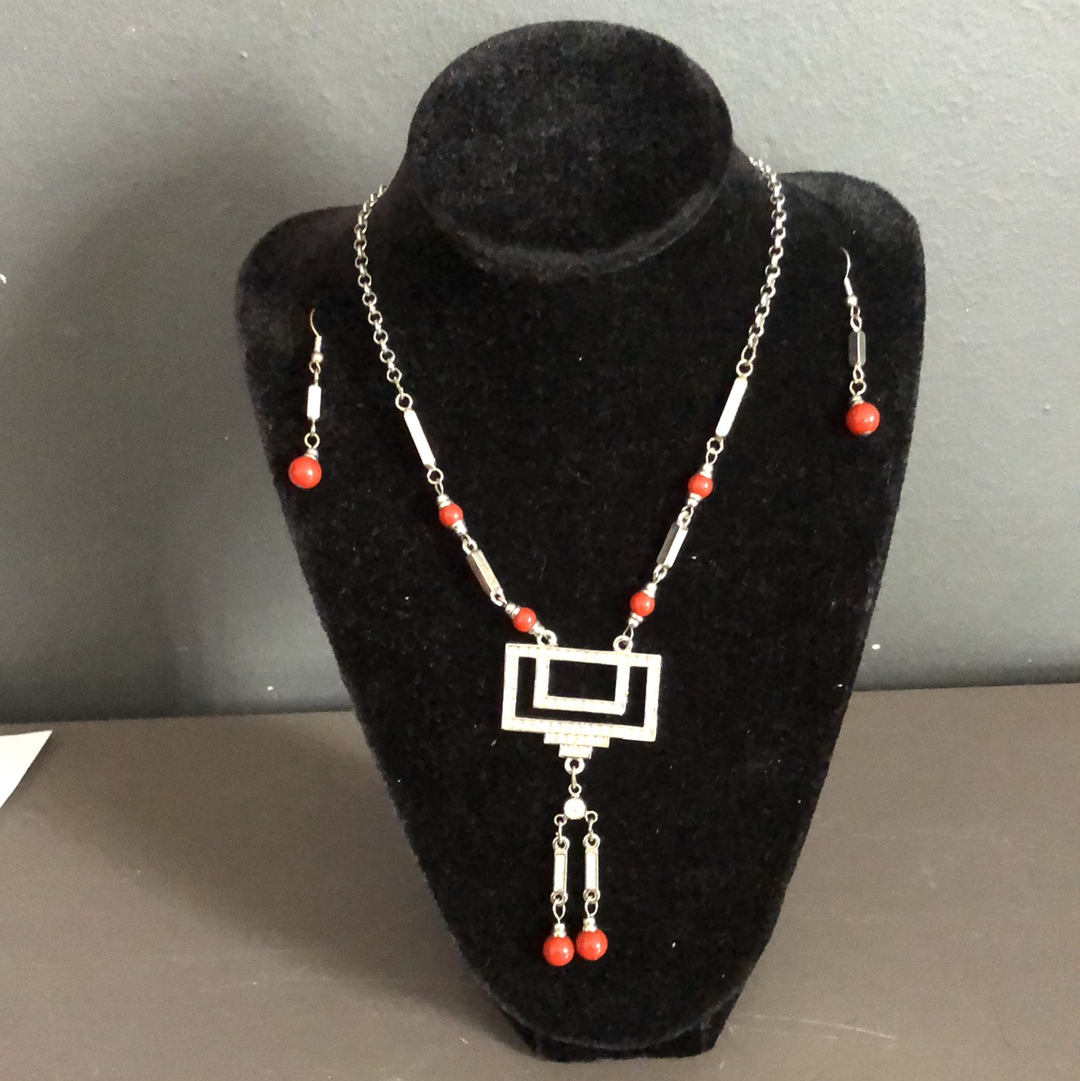Silver and red necklace and earrings - 2ndhandwarehouse.com