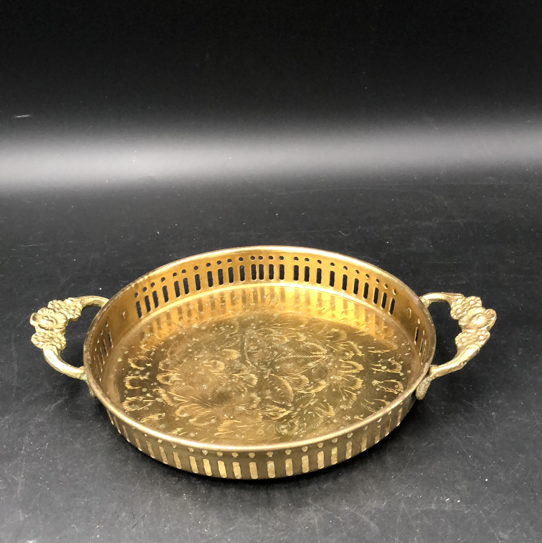 Small round Brass tray with handles - 2ndhandwarehouse.com