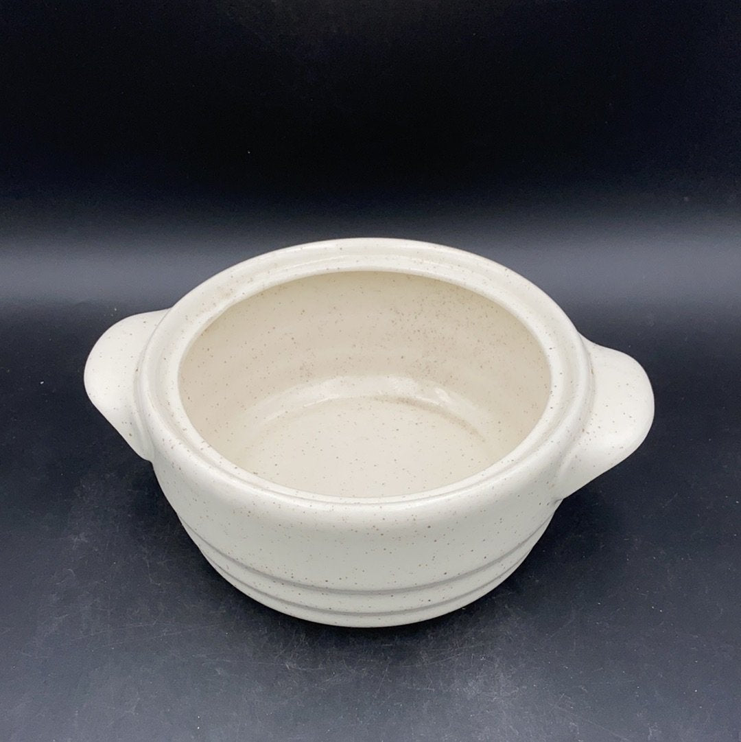 Cream.  Bowl without lid