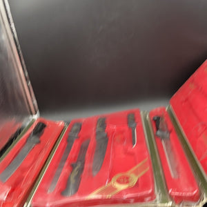 Set of knives and some  missing