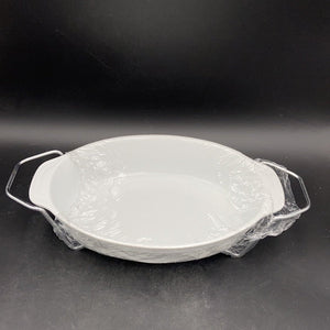 Oven dish on a stand