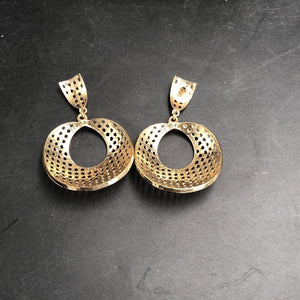 Gold net earrings