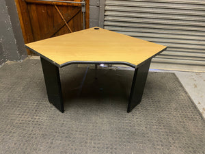 Small Corner desk -REDUCED