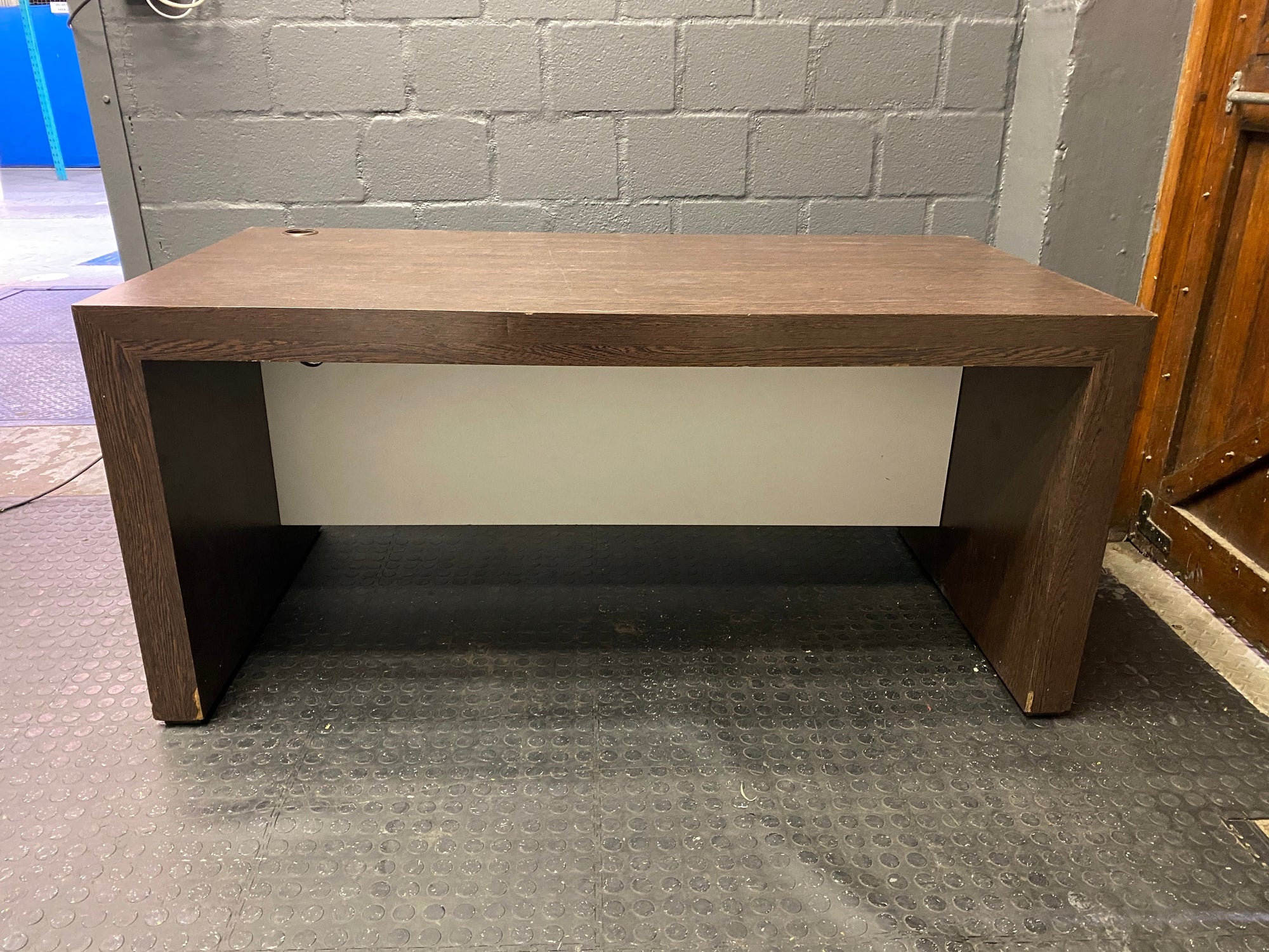 Simple Reception Wooden Desk