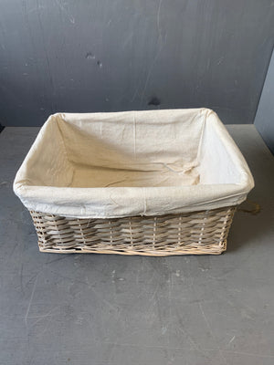 Lined wicker container (Large)