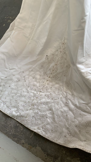 Oleg Cassini Size 4 Wedding Dress