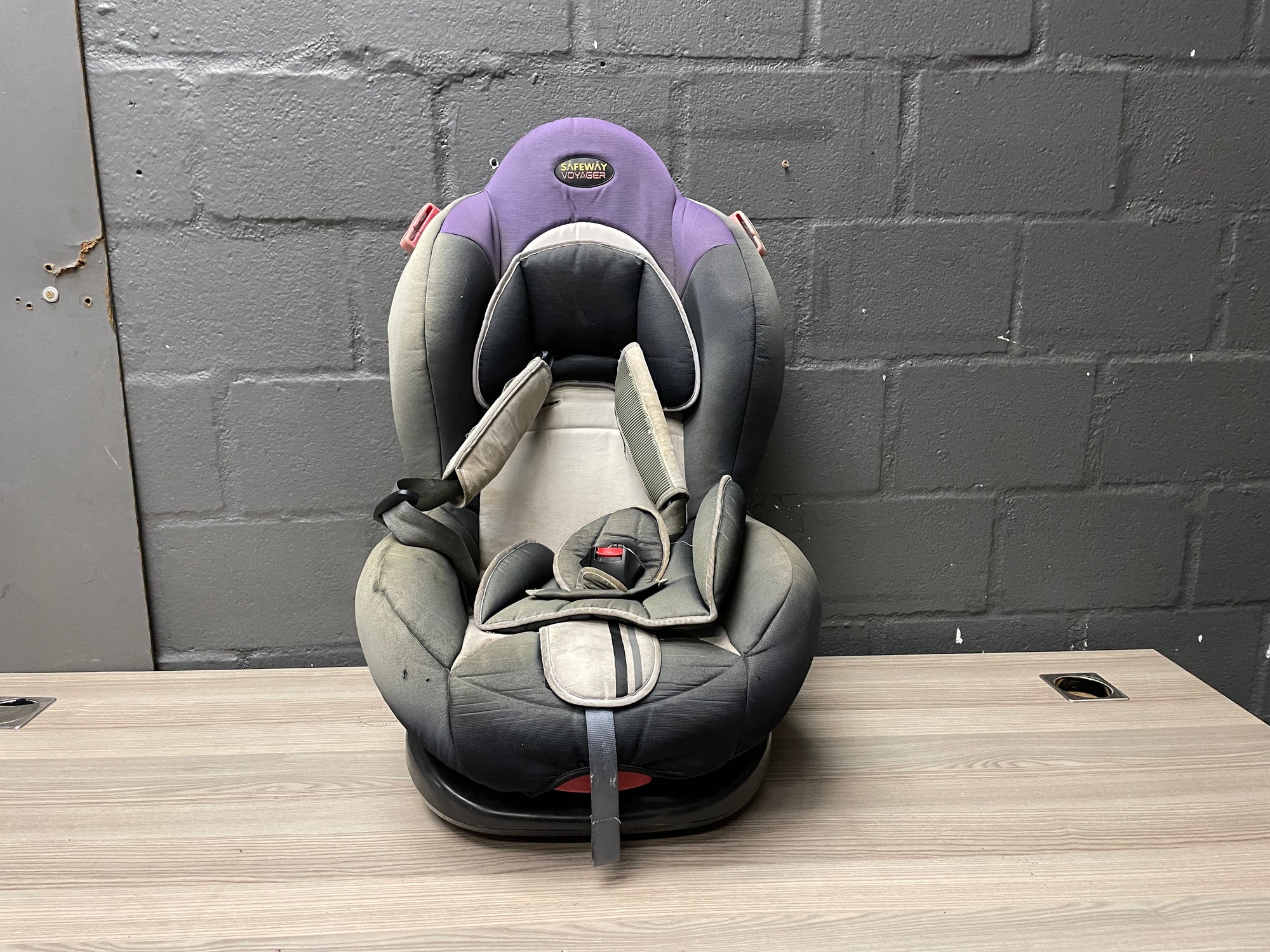 Safeway Voyager Baby Car Seat(Purple & Grey)