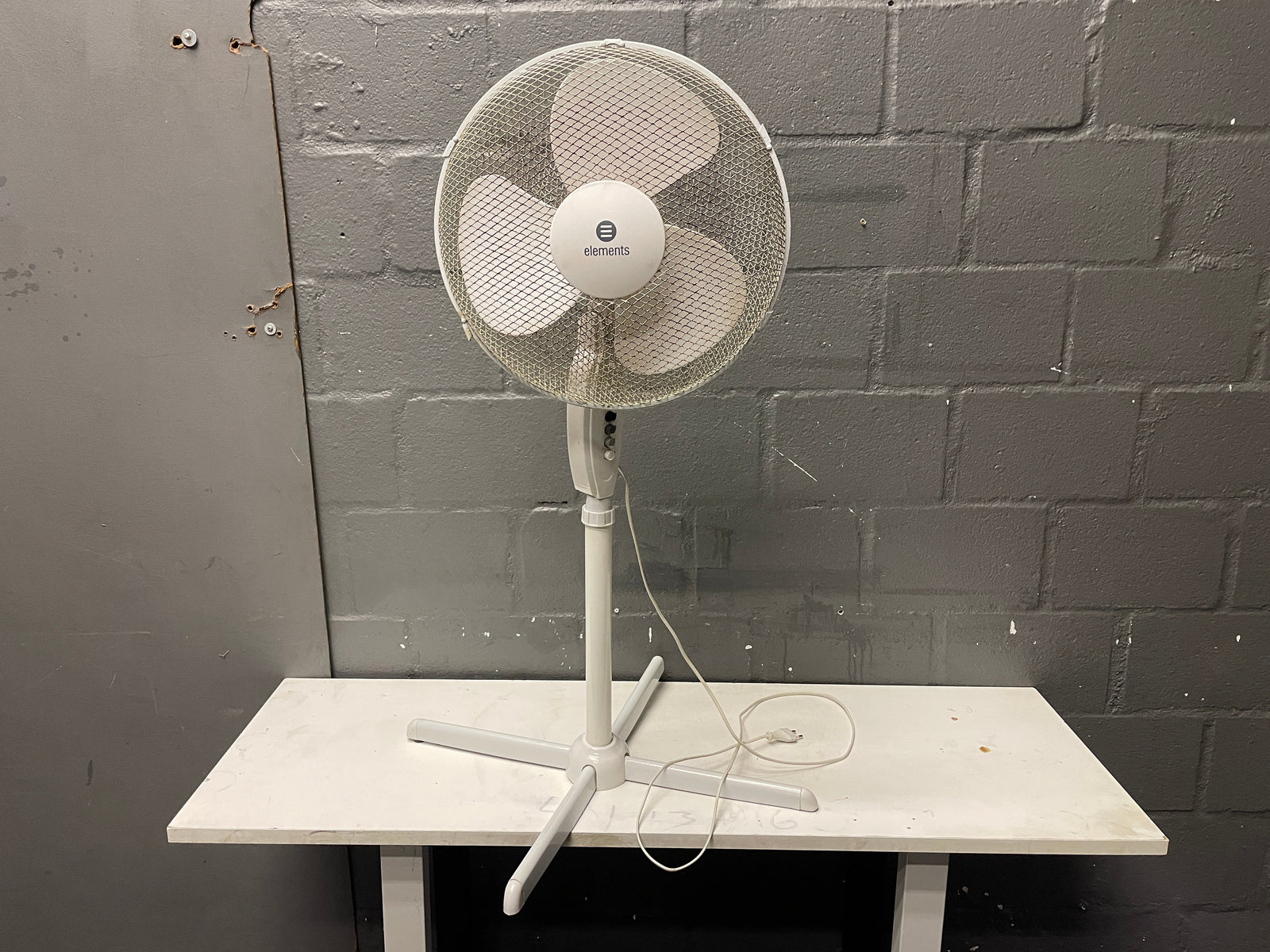Elements Floor Standing Fan