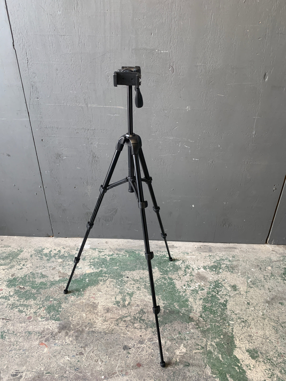 Sony Camera Tripod | 2ndhandwarehouse.com