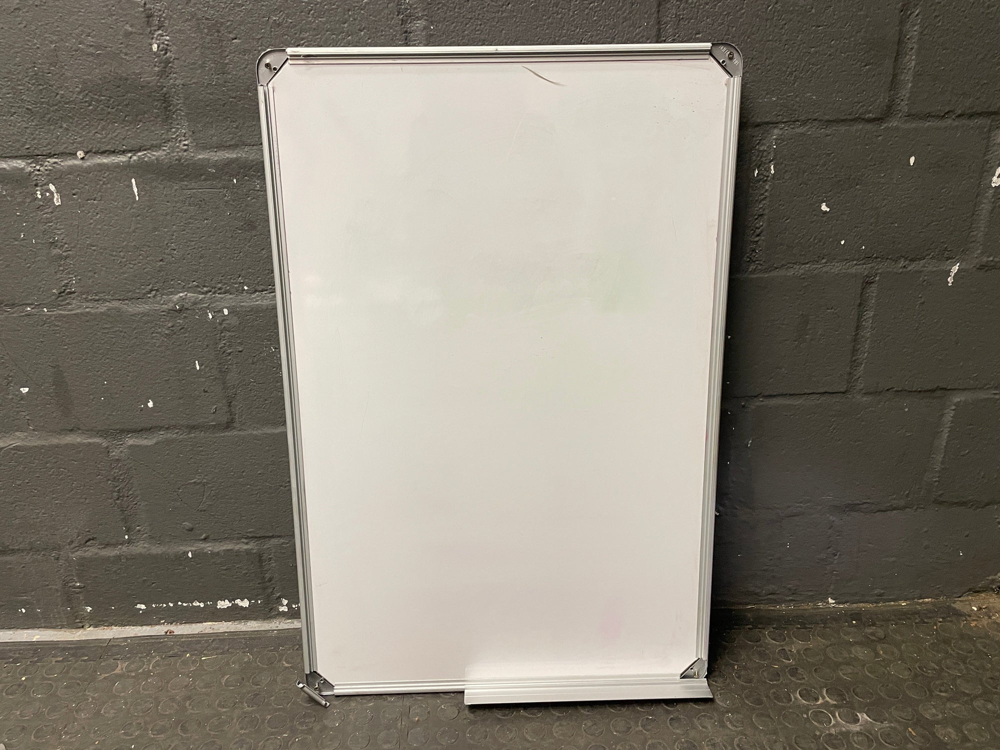 Parrot Non Magnetic Board(Small) - PRICE DROP
