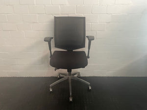 Squared Mesh Back Office Chair